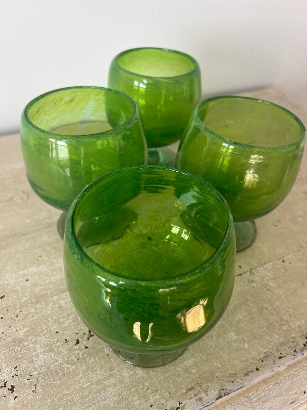 Crate & Barrel Calypso/Cabo Hand-Blown Green Glass Stemmed Goblets – Set of 4